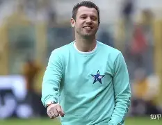 苹果手机-罗马队后卫